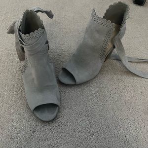JustFab Gray Tie Heels